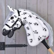 Hobby Horse Chantal z czarnym Kantarem