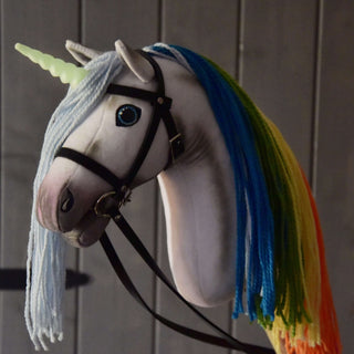 Hobby Horse Jednorożec Rainbow z Ogłowiem i Kantarem