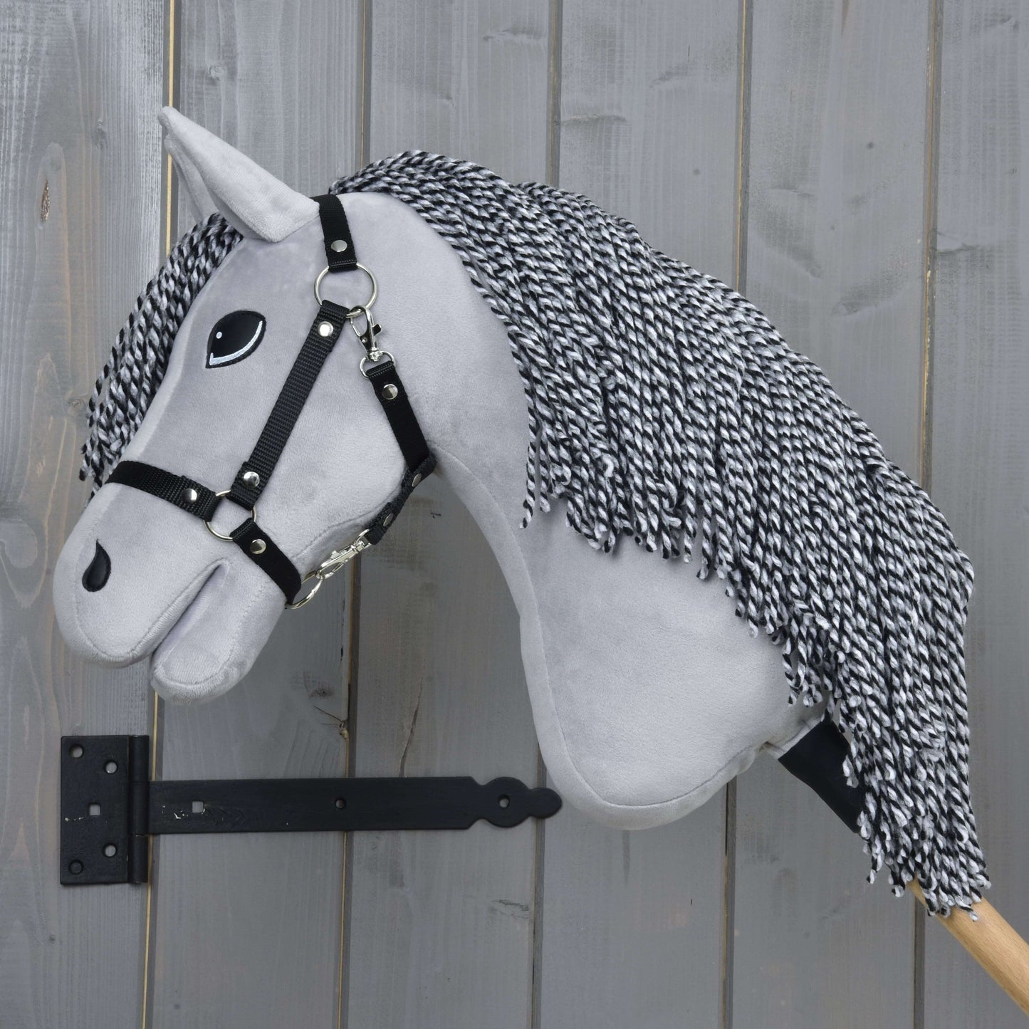 Hobby Horse Caesar z czarnym Kantarem