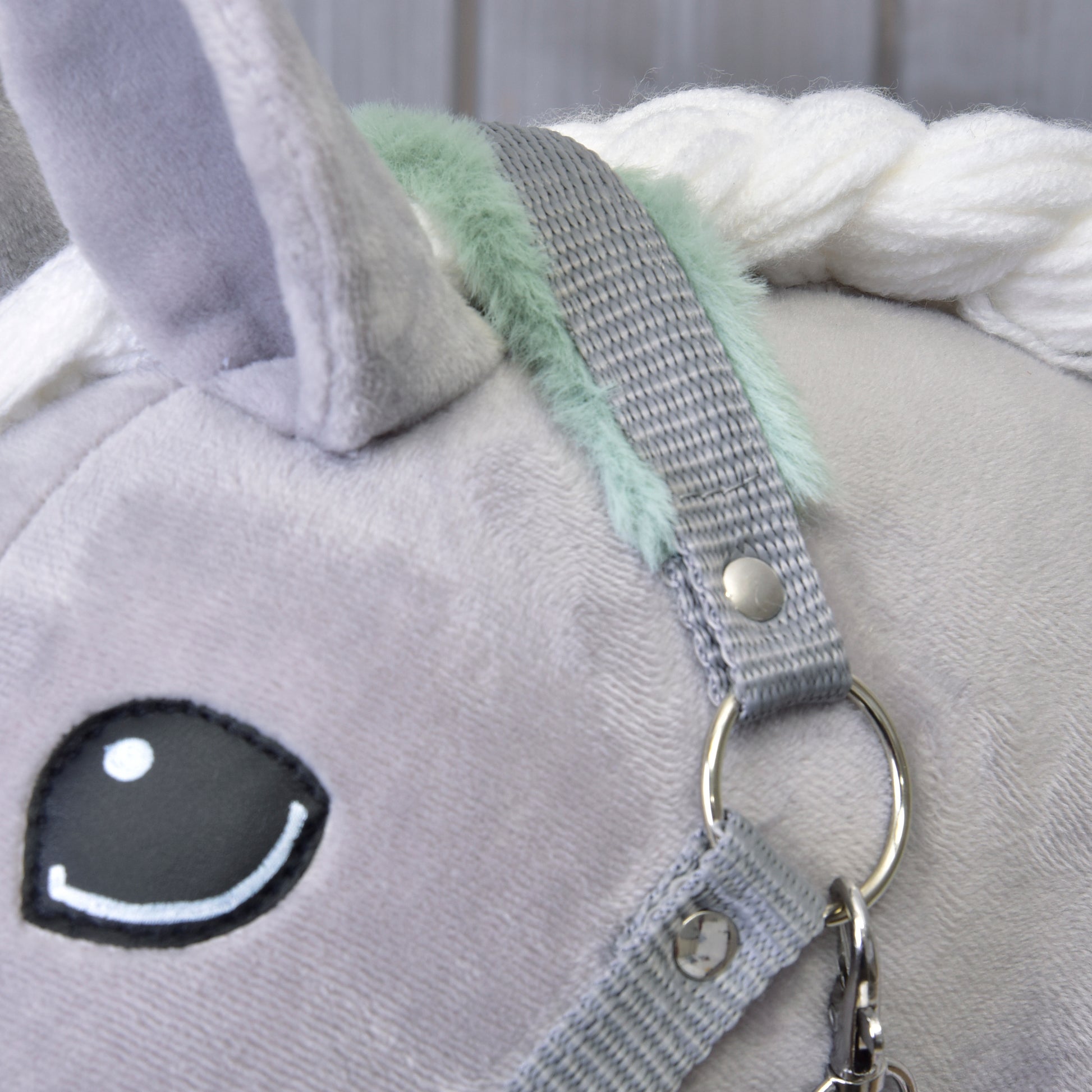 Kantar szary z miętowym futerkiem