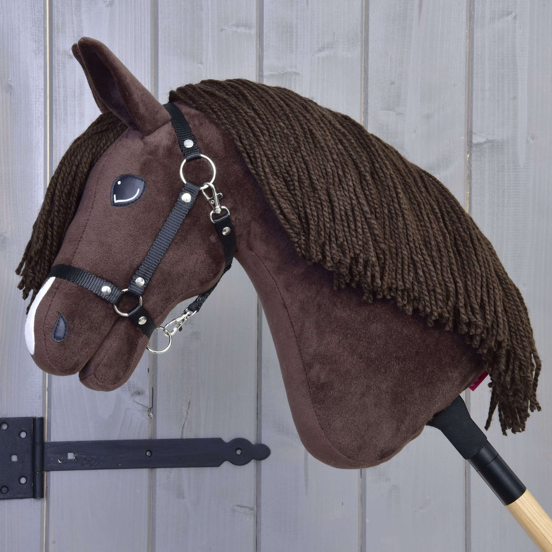 Hobby Horse Chianti z czarnym kantarem