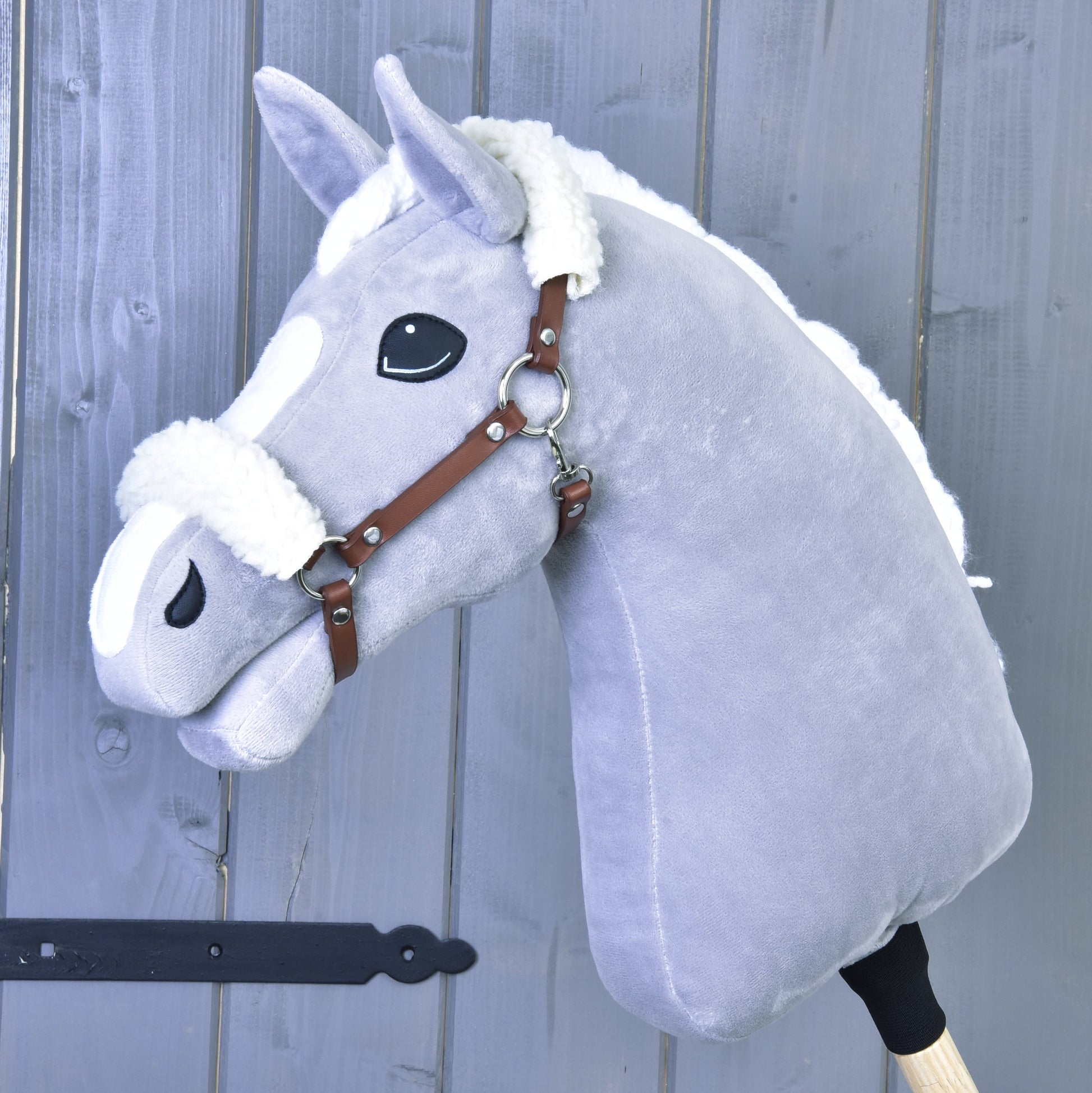 Brązowy kantar z futrem - skóra ekologiczna