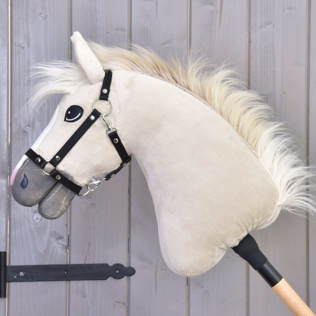 Hobby Horse Pixie z czarnym kantarem