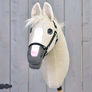 Hobby Horse Pixie z czarnym Kantarem