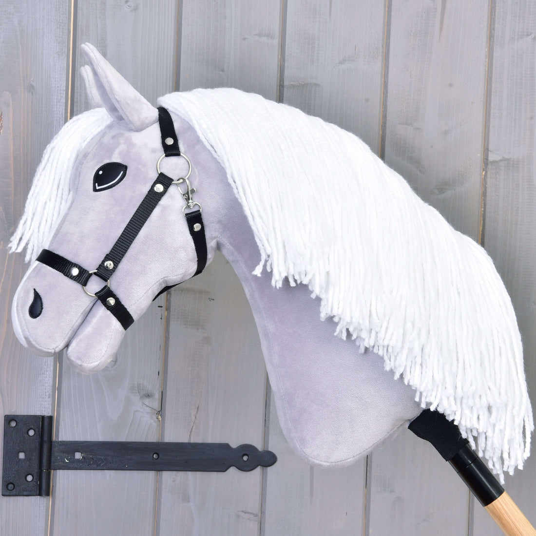 Hobby Horse Popcorn z czarnym kantarem