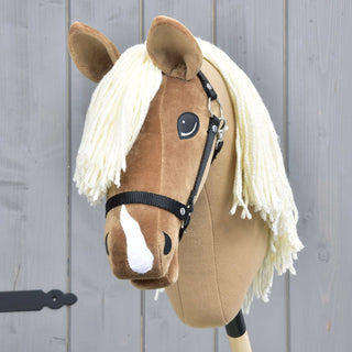 Hobby Horse Smart z czarnym Kantarem