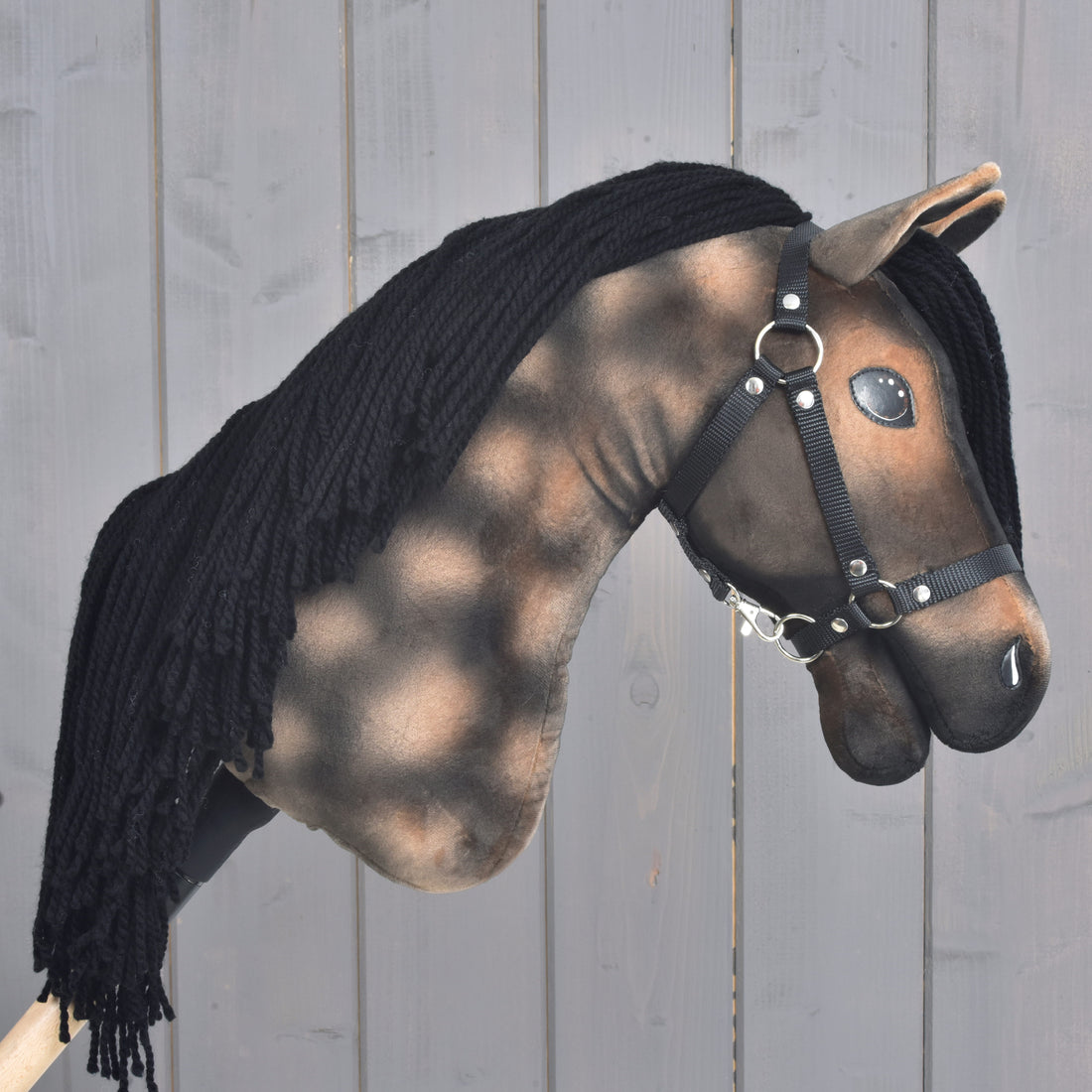 Hobby Horse Stormy z czarnym kantarem