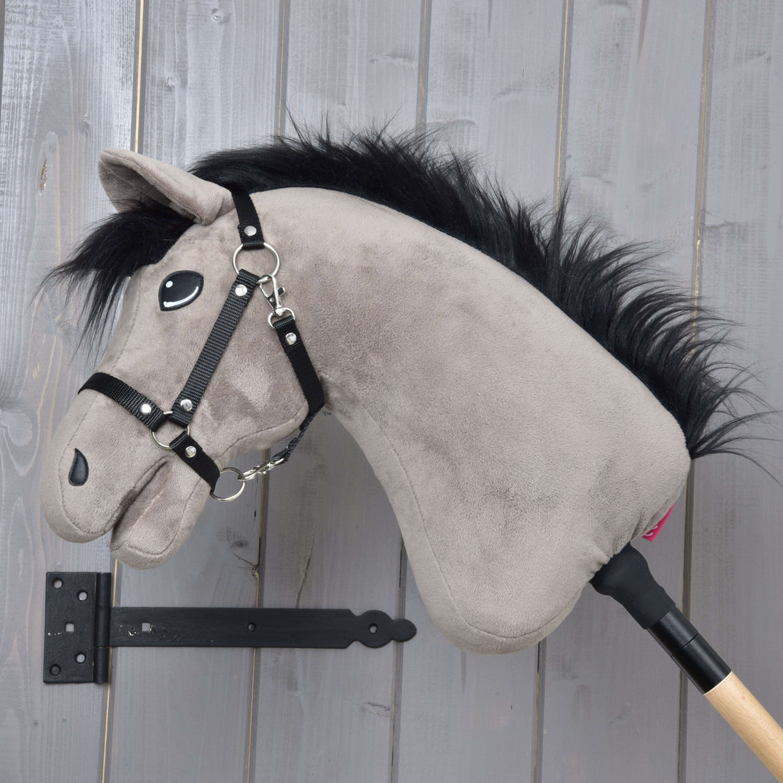 Hobby Horse Thor z czarnym kantarem