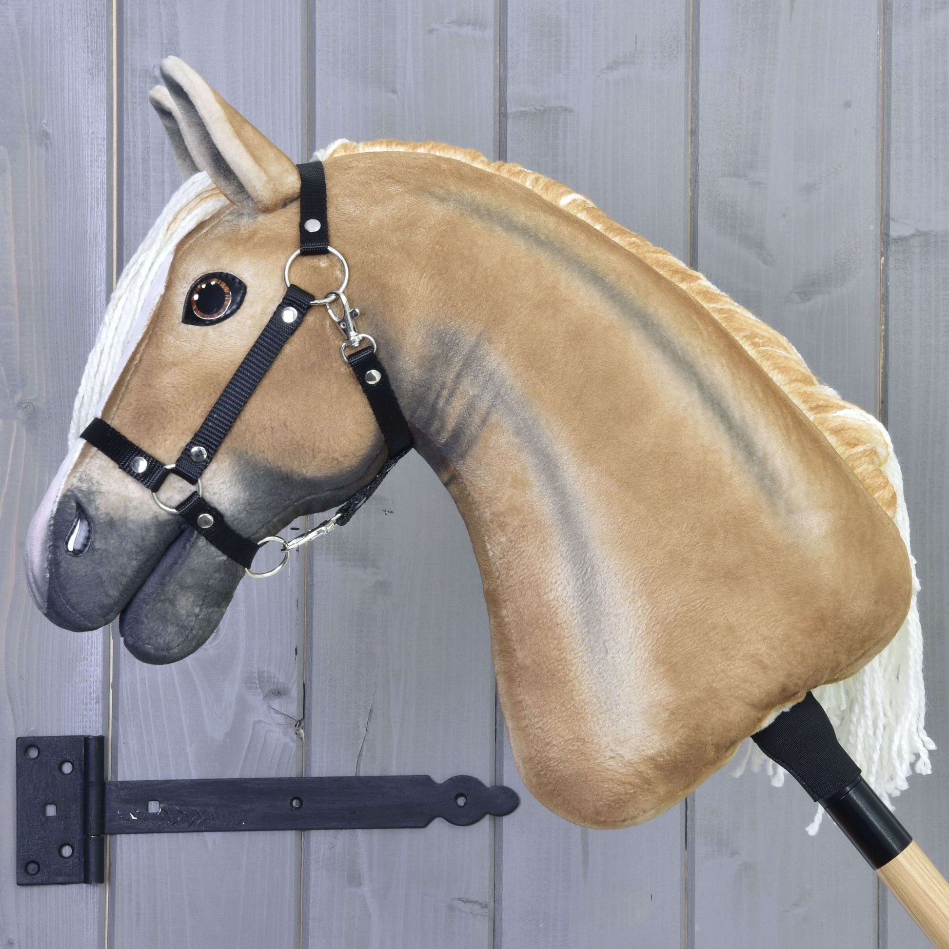 Hobby Horse Connie z Czarnym Kantarem