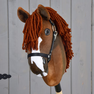 Hobby Horse Cooper z czarnym kantarem