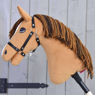 Hobby Horse Edward z czarnym Kantarem
