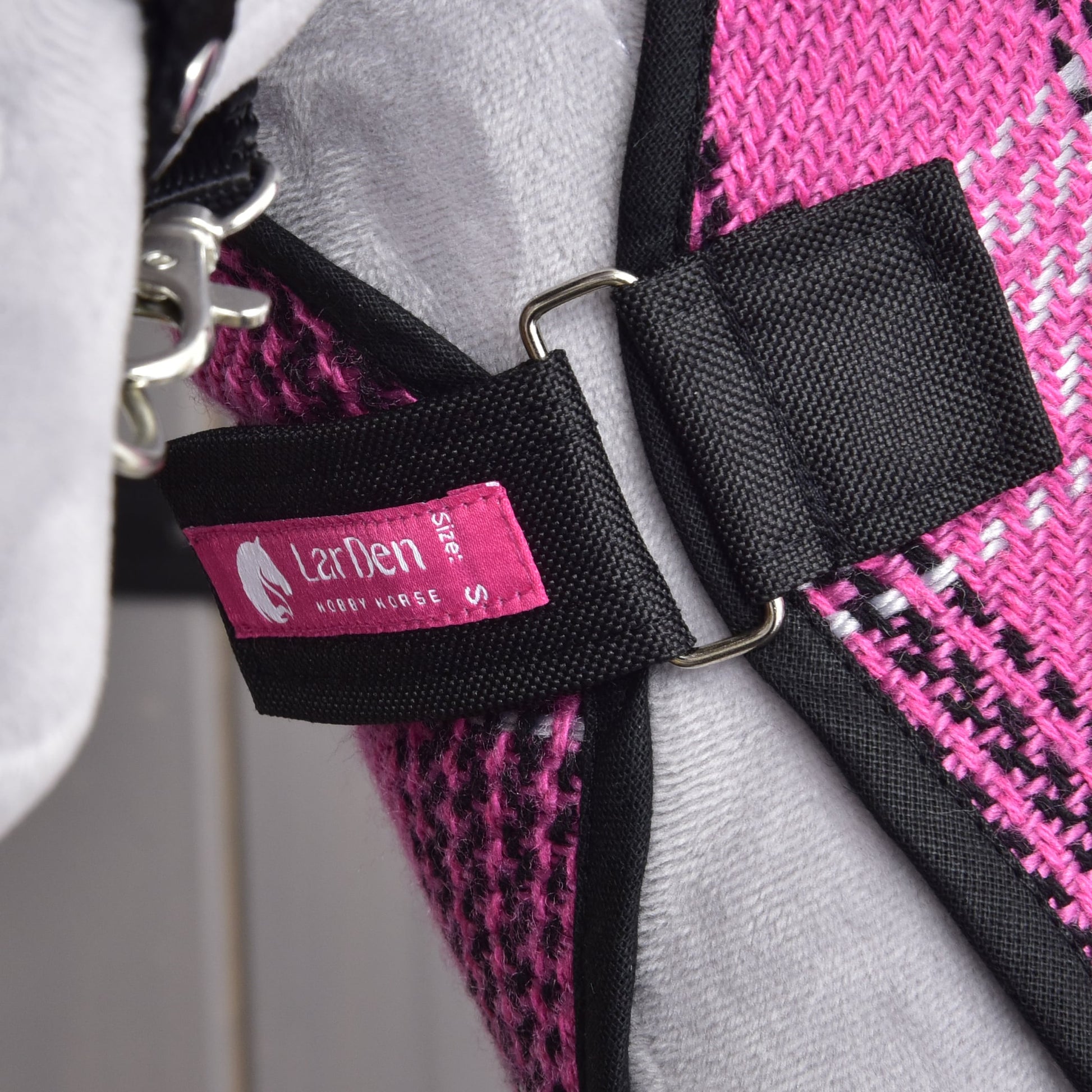 Derka Stajenna Różowa